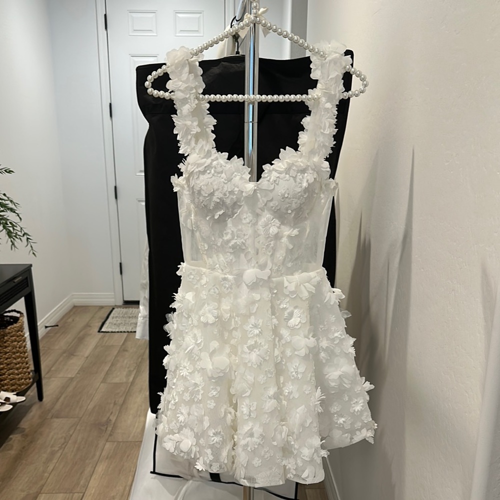 White Floral Appliqué Dress